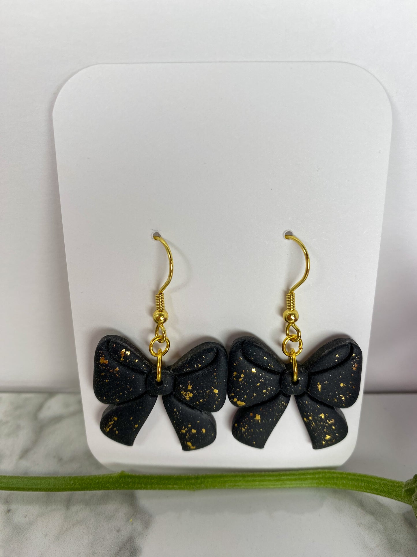 Gold & Black Bows